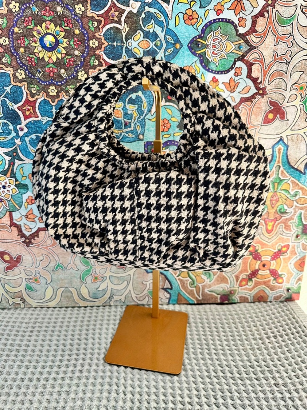 Giannini Black & Beige Houndstooth Slouch Hobo Handbag